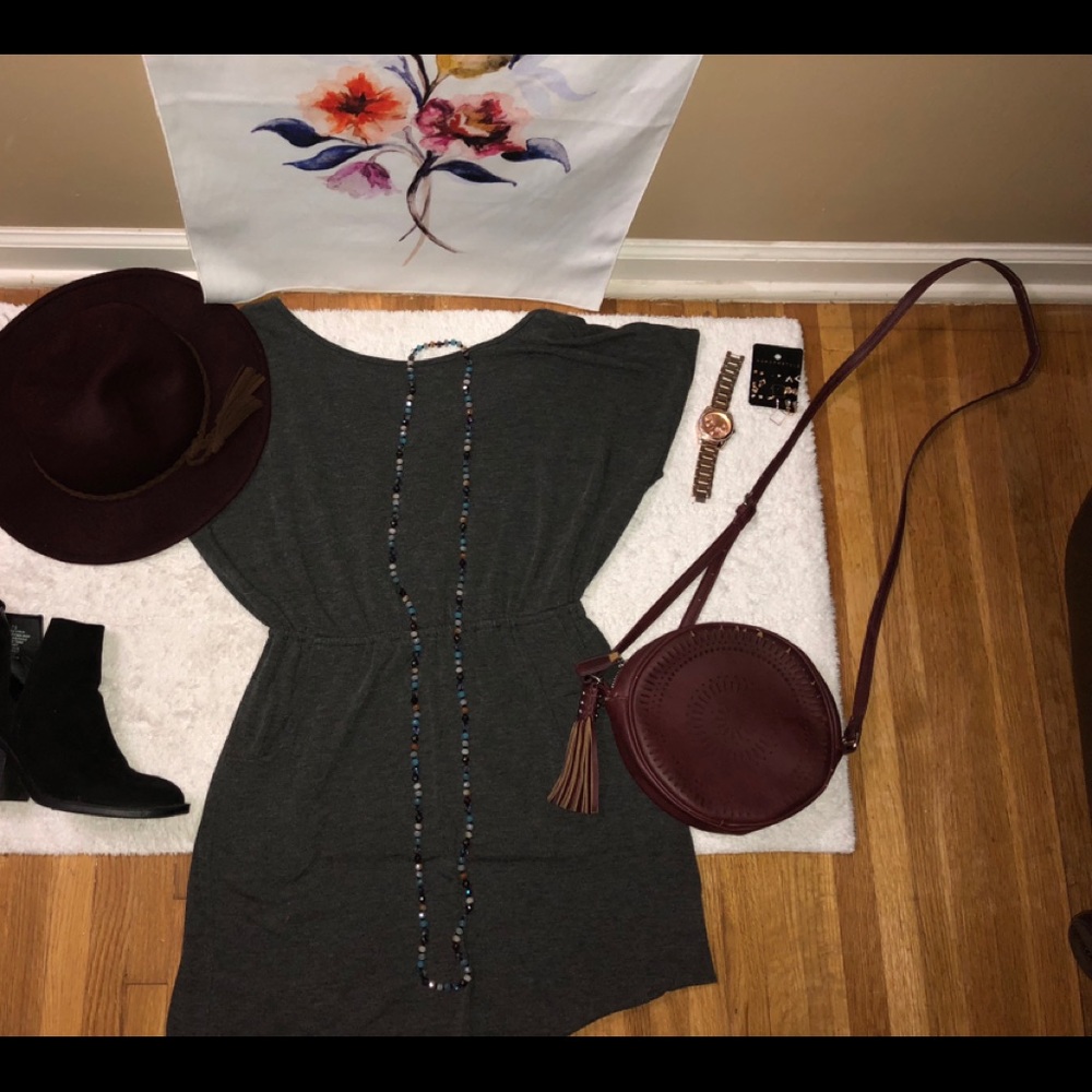 Junior gray dress